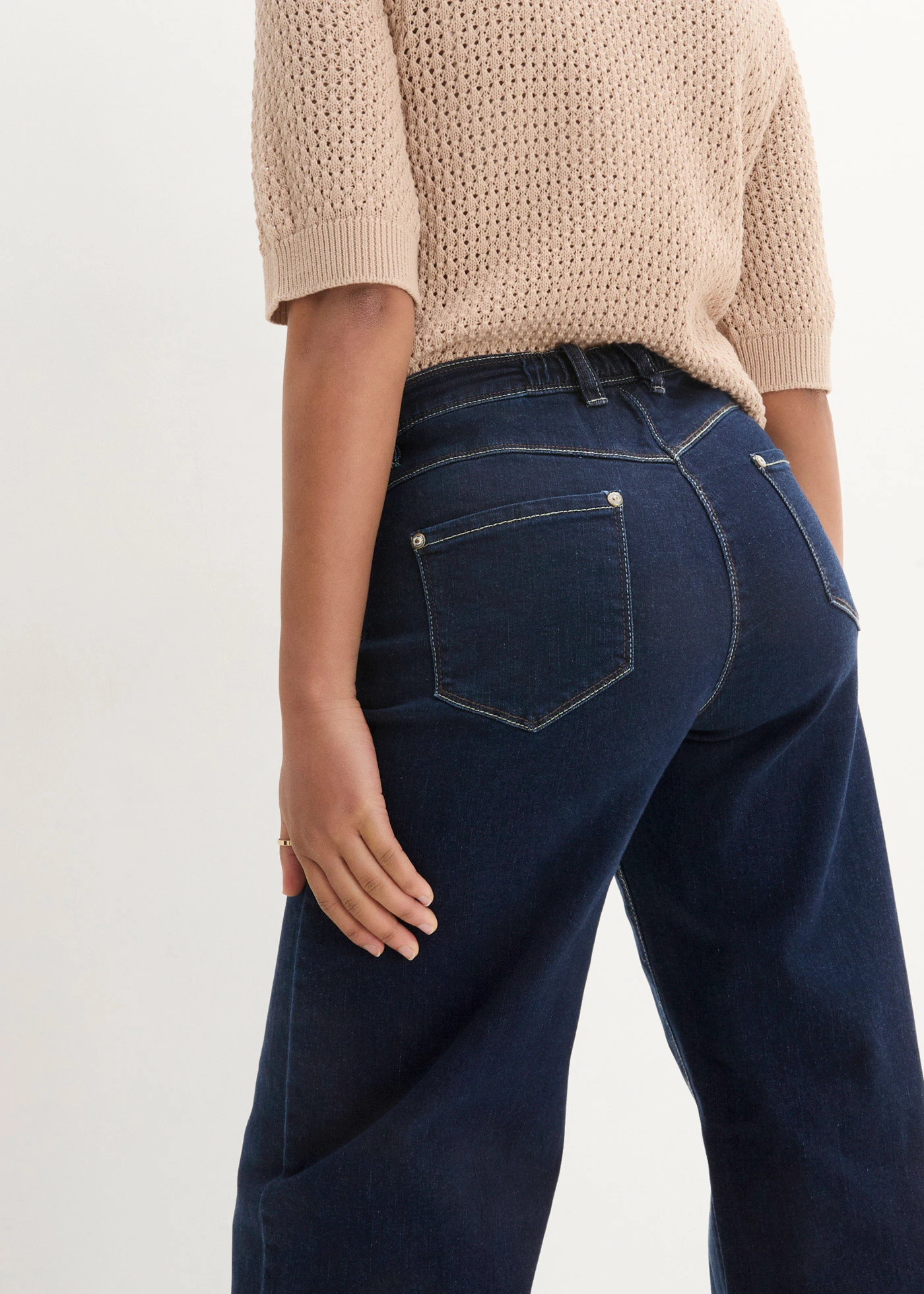 Dżinsy wide leg, mid waist, z wygodnym pasem • granatowy denim • sklep bonprix