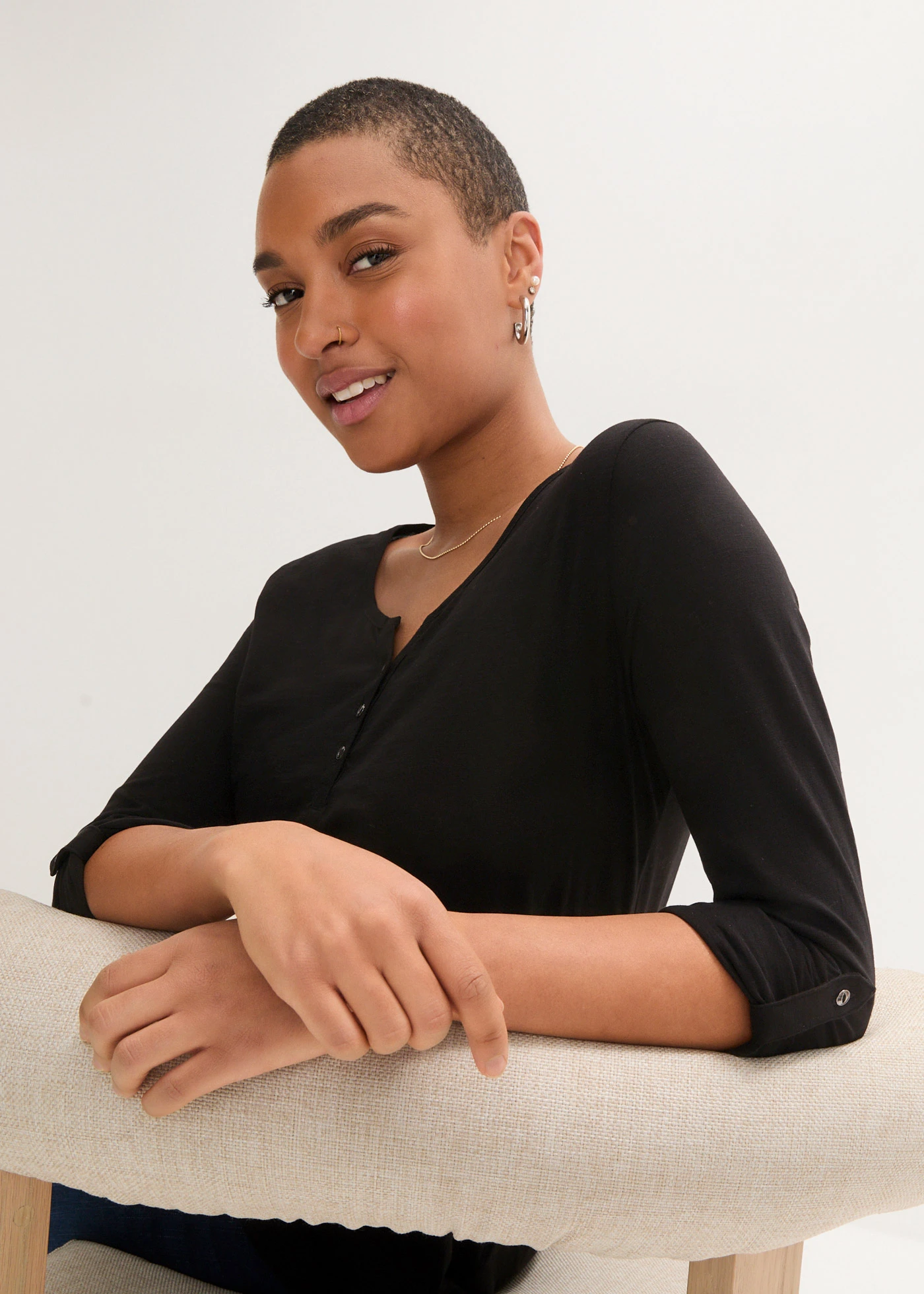 Tričko s knoflíkovou légou, z čisté organické bavlny • černá • bonprix obchod