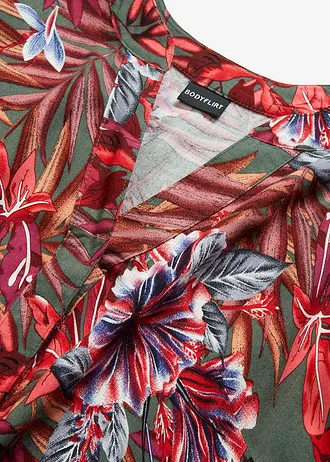 Robe longue en viscose fluide • olive/rouge floral • Boutique bonprix