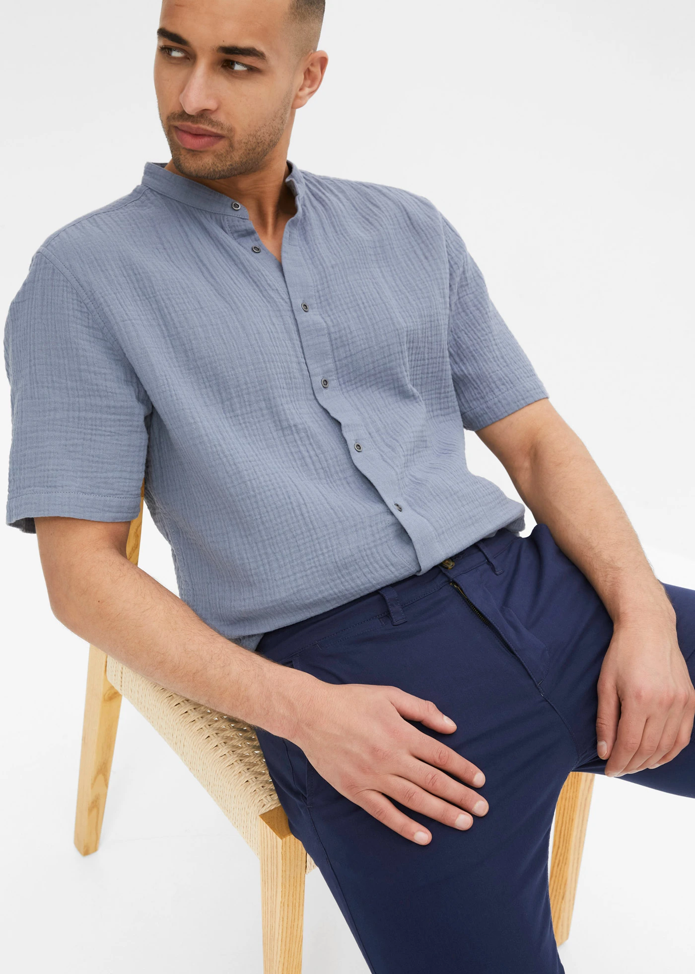 Ľahké chino nohavice, Regular Fit, rovné • tmavomodrá • obchod bonprix