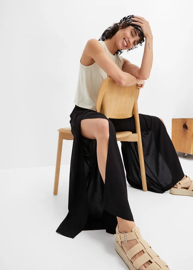 Viscose broek met splitten • zwart • product-page.page-title-suffix