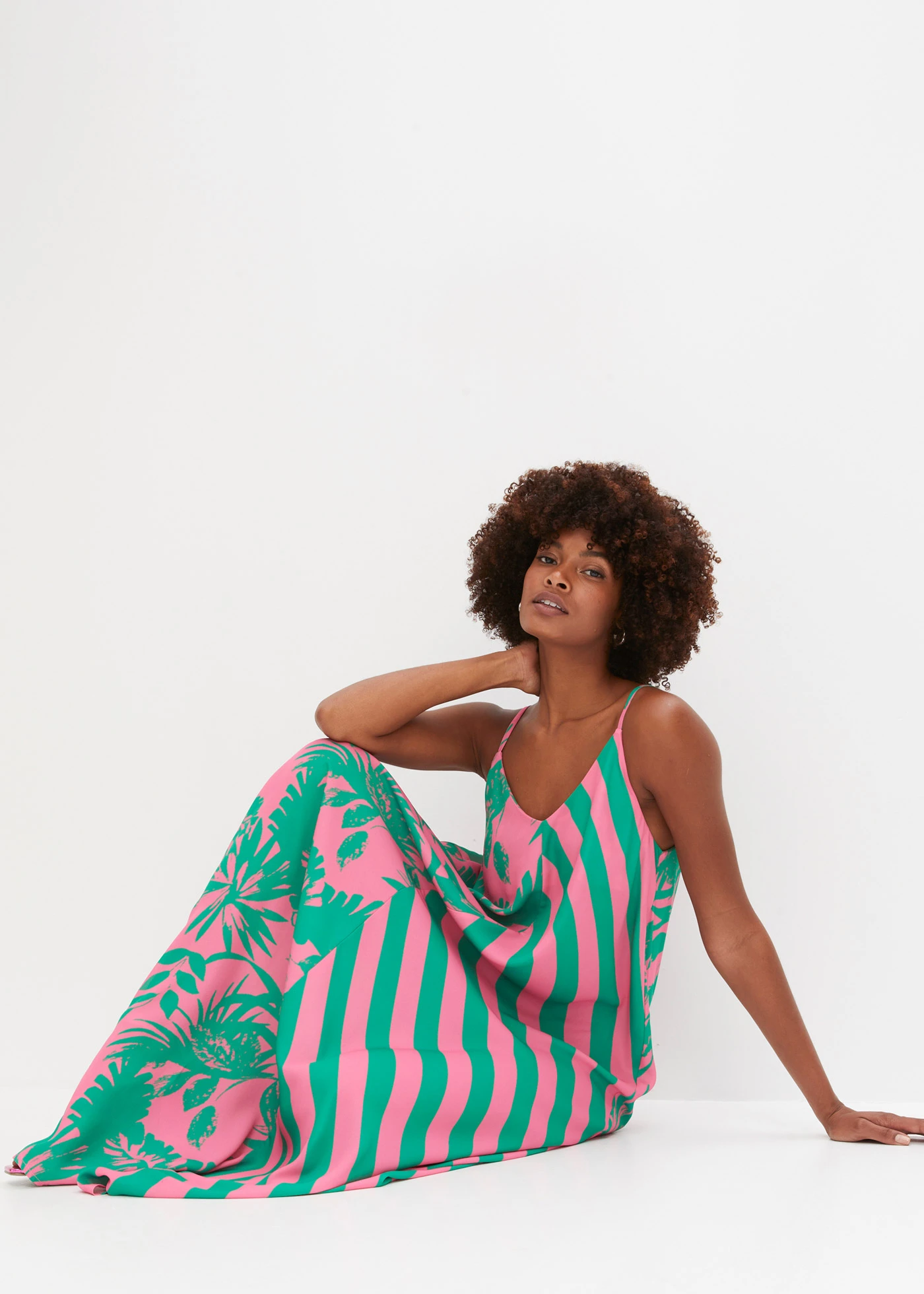 Široké maxi šaty • pink-zelená s květy • bonprix obchod