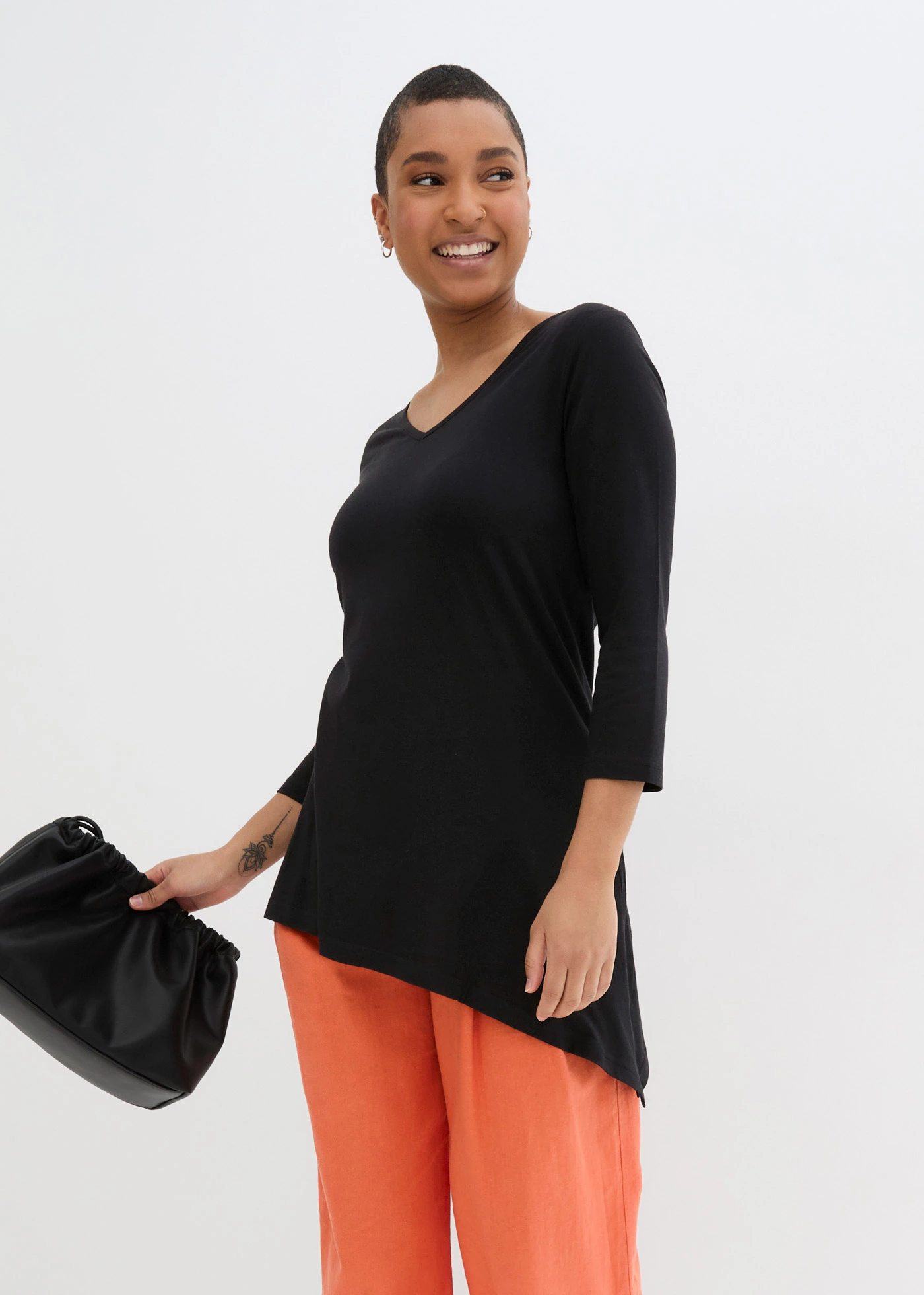 Longshirt in een katoen-viscosemix • zwart • bonprix online shop