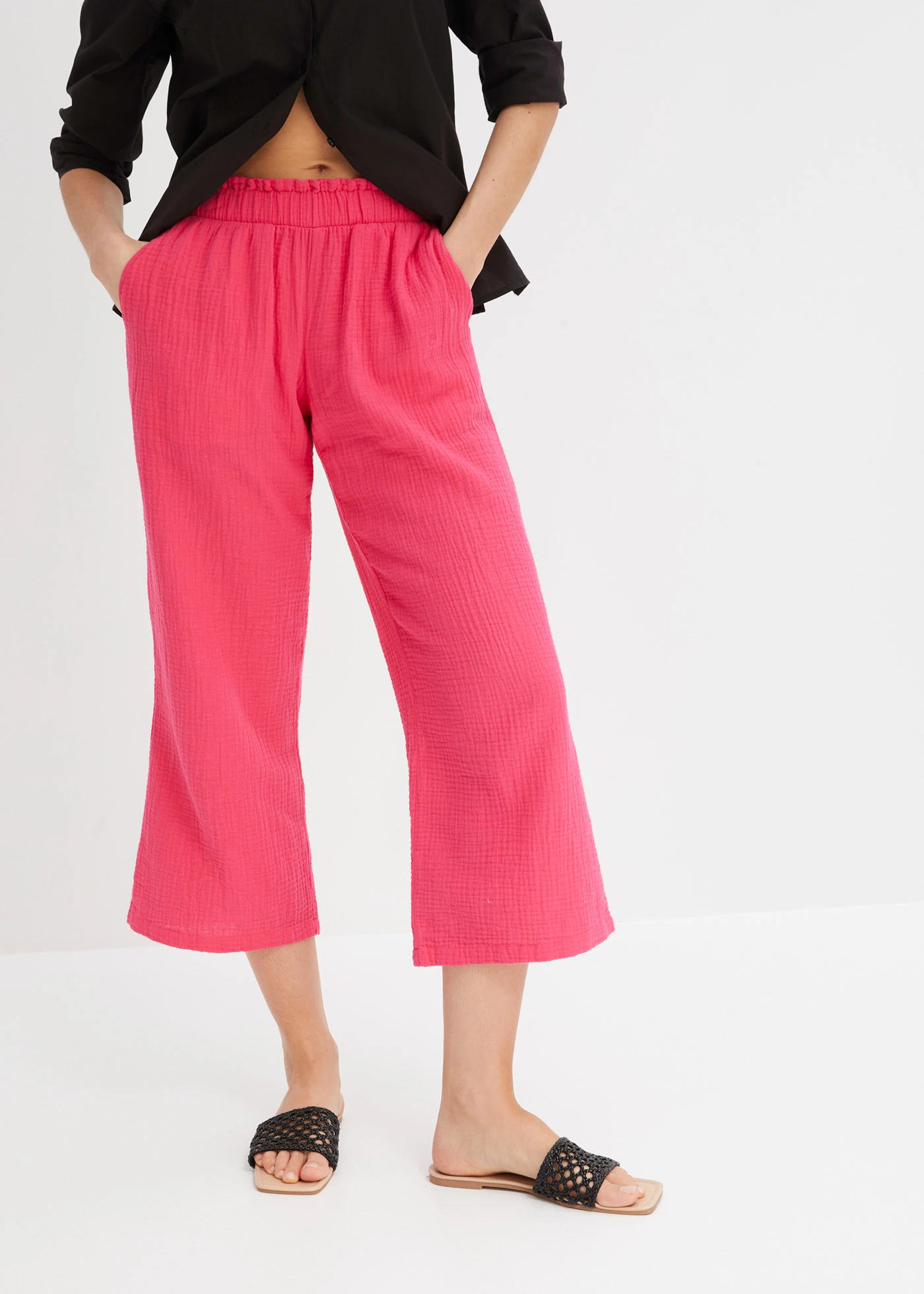 Pantalon large en gaze de coton • magenta • Boutique bonprix