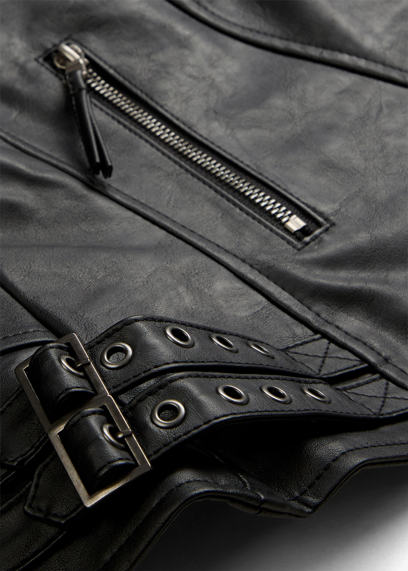 Bunda z imitace kůže, z čisté viskózy • černá • bonprix obchod