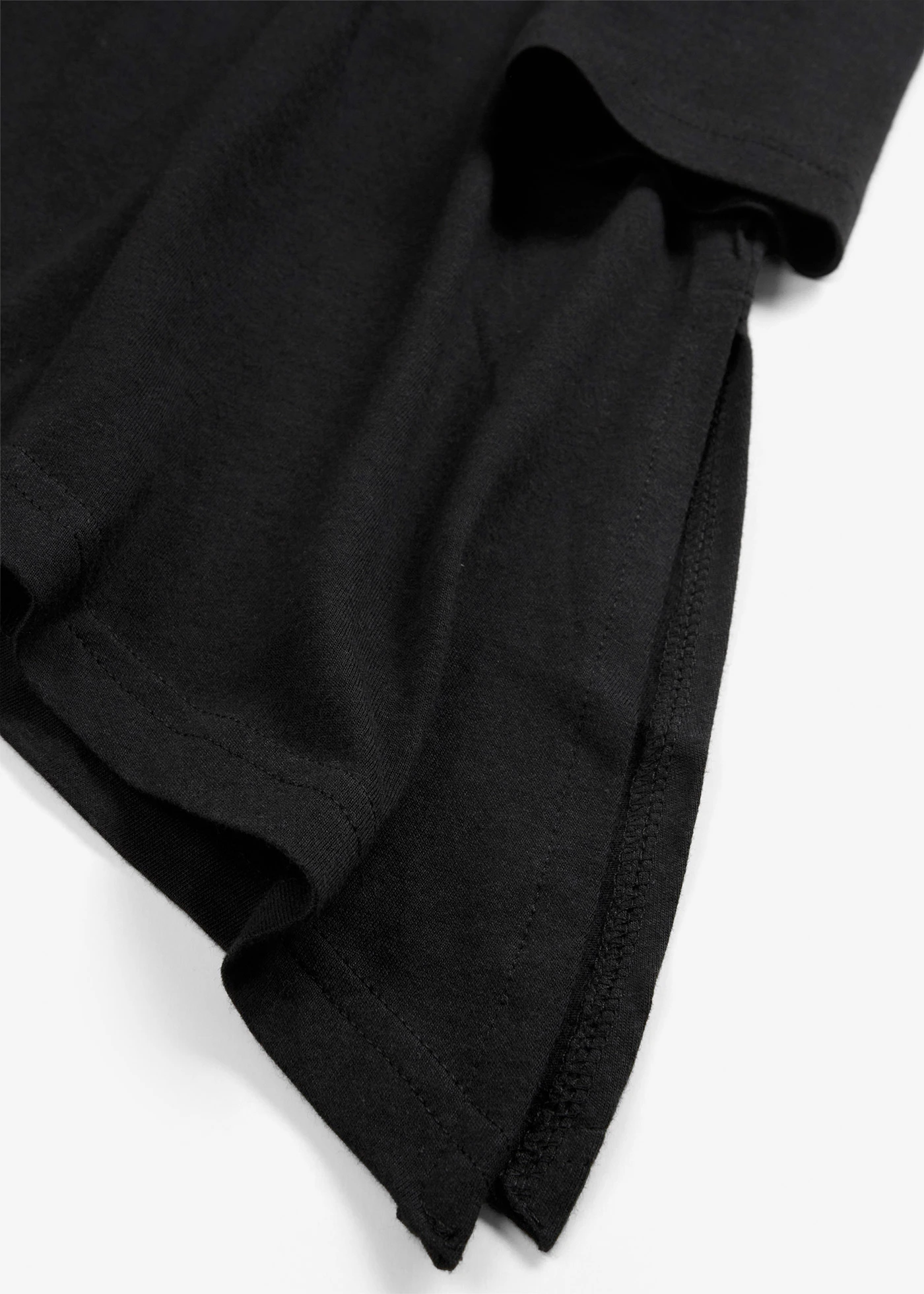 Długa koszulka z mieszanki bawełny z wiskozą • czarny • sklep bonprix