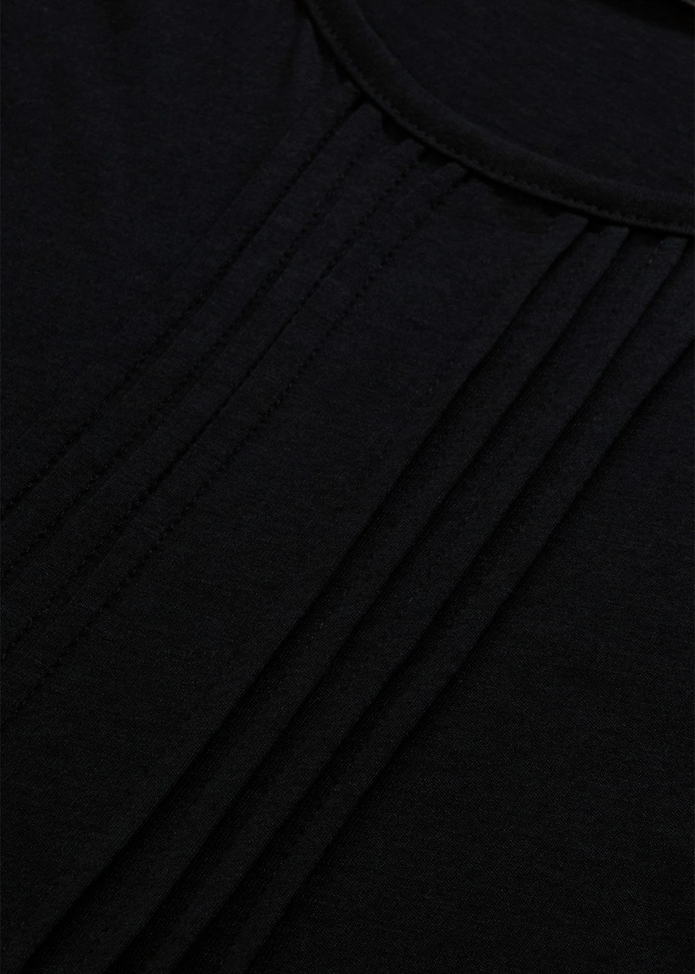 T-shirt in A-lijn, korte mouw • zwart plus size • bonprix online shop