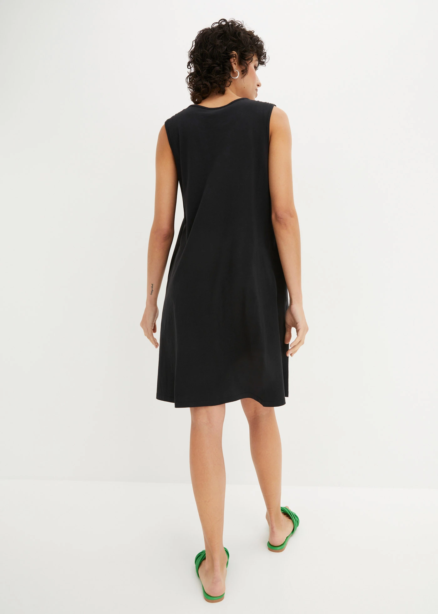 Robe sans manches en jersey coton • noir • product-page.page-title-suffix