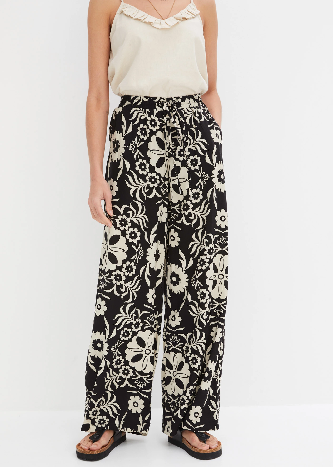 Kalhoty Marlene ze splývavé viskózy • černá /šedobéžová • bonprix obchod