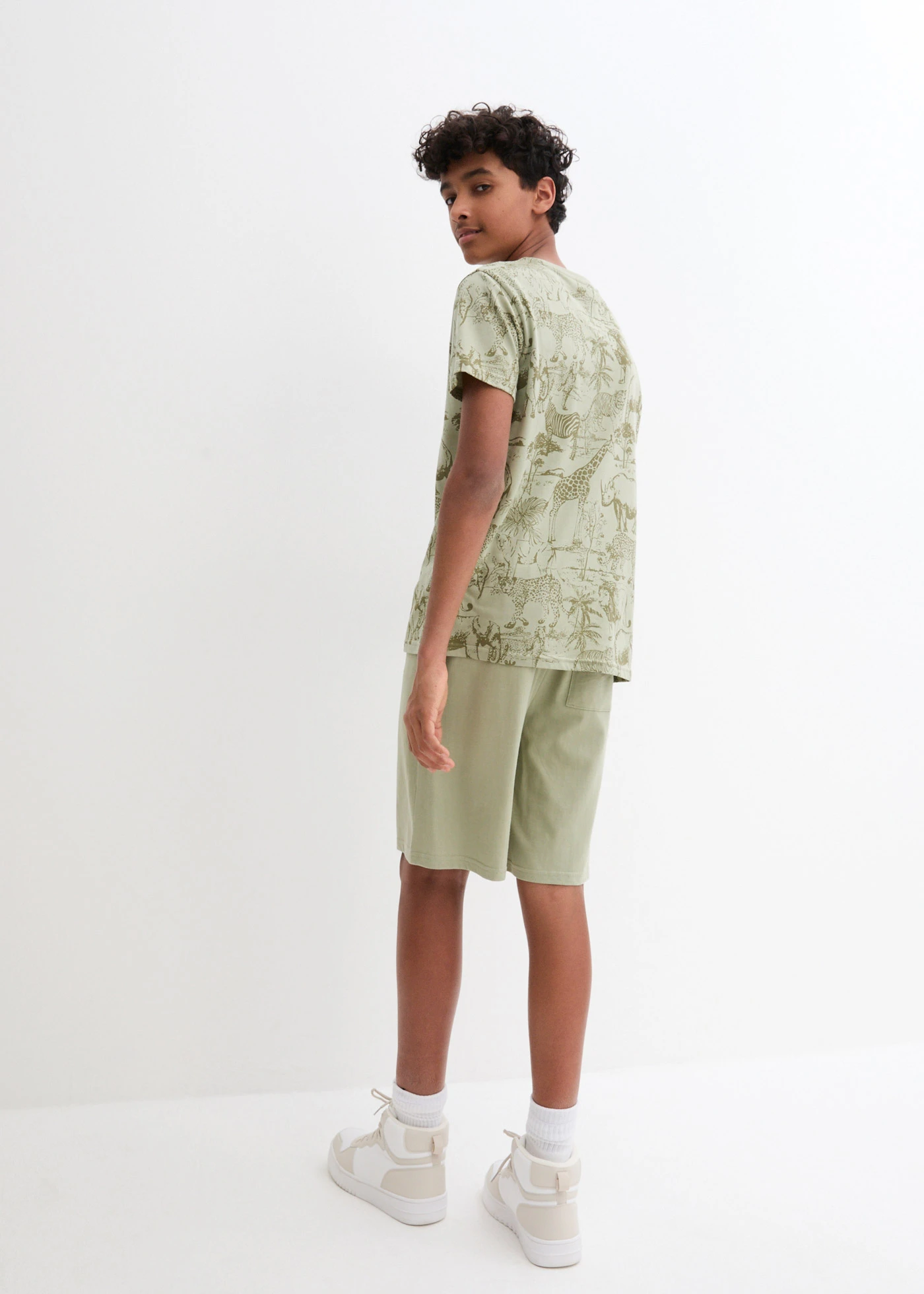 Tričko a bermudy z organické bavlny (2dílná souprava) • olivová • bonprix obchod