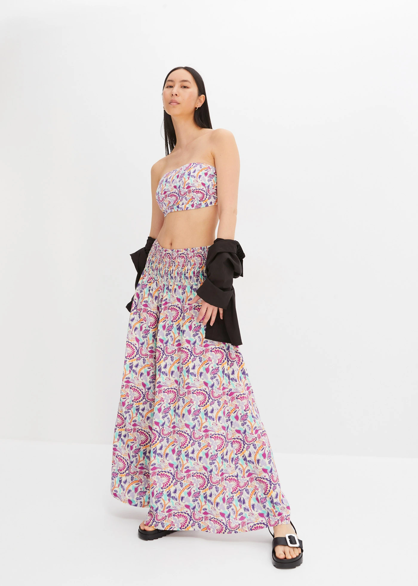 Top bandeau (2 ks) • dymovo levanduľová potlačená + čierna • obchod bonprix