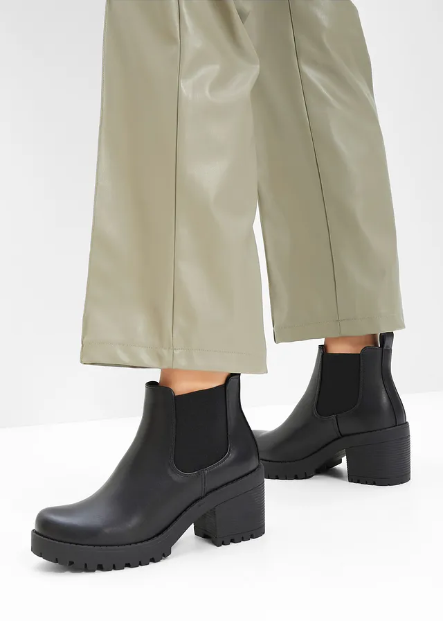 Chelsea boots • zwart • product-page.page-title-suffix