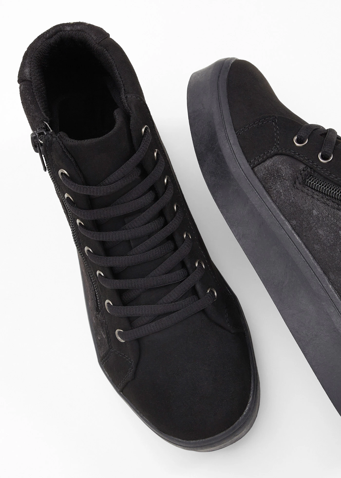 Wysokie sneakersy ze wzorem w kwiaty • czarny z nadrukiem • sklep bonprix