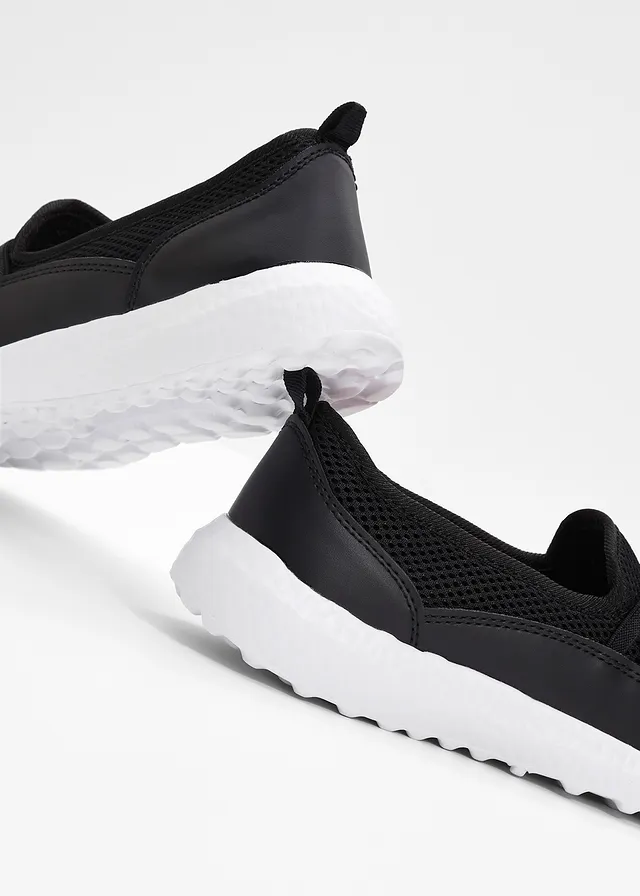Comfortabele slip-in sneakers met een lichte zool • zwart • product-page.page-title-suffix