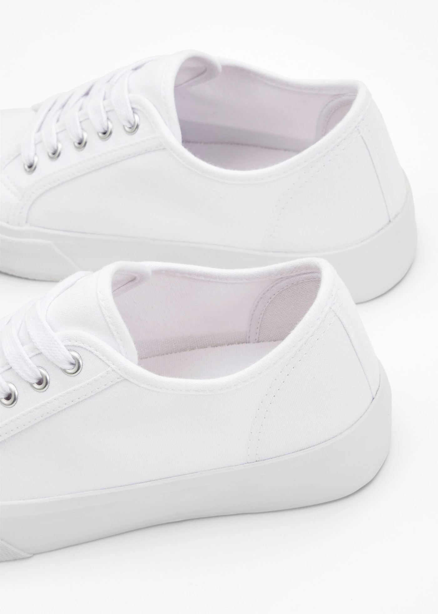 Plateau sneakers • wit • bonprix online shop