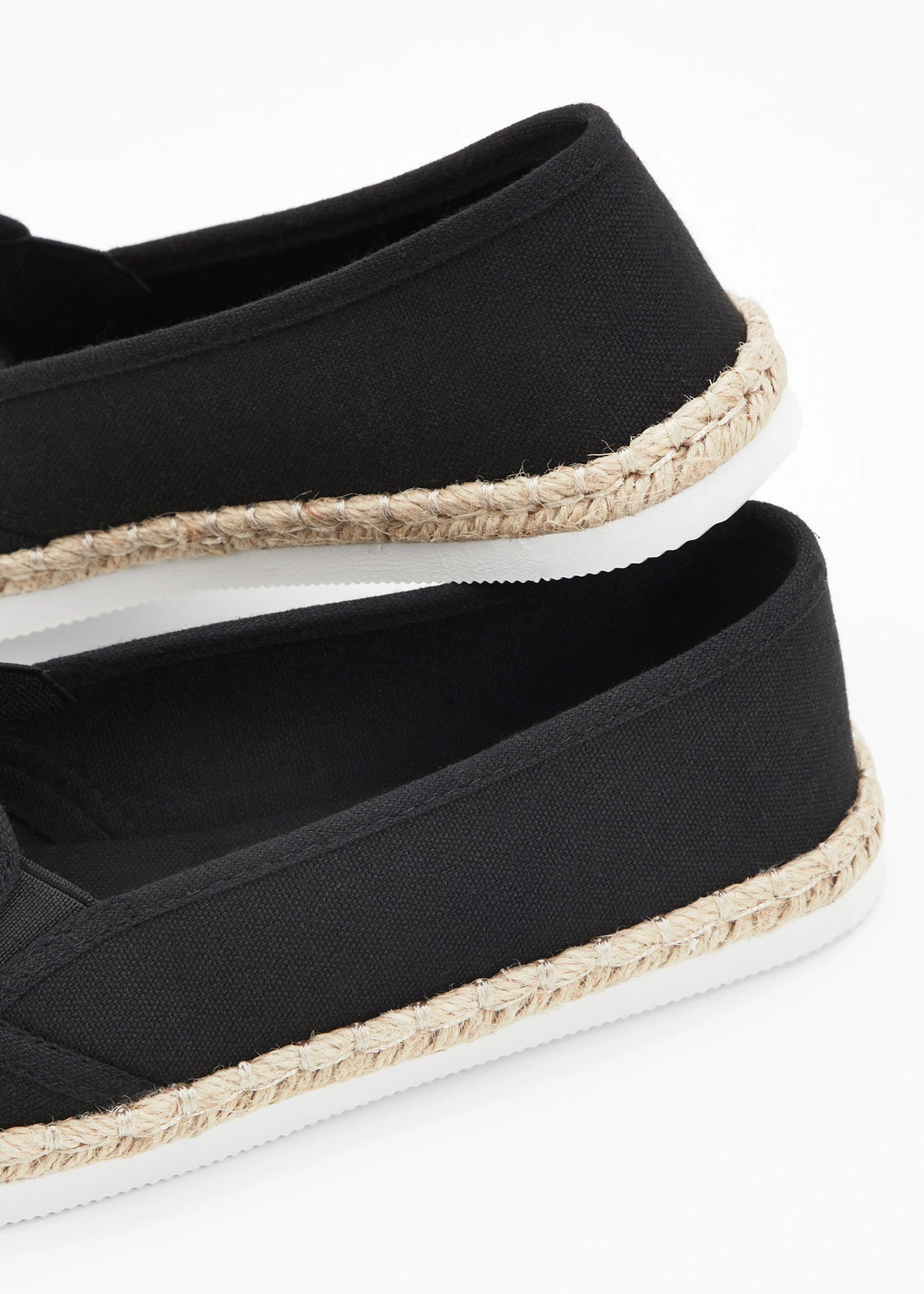 Espadryle z efektem rafii • czarny • sklep bonprix