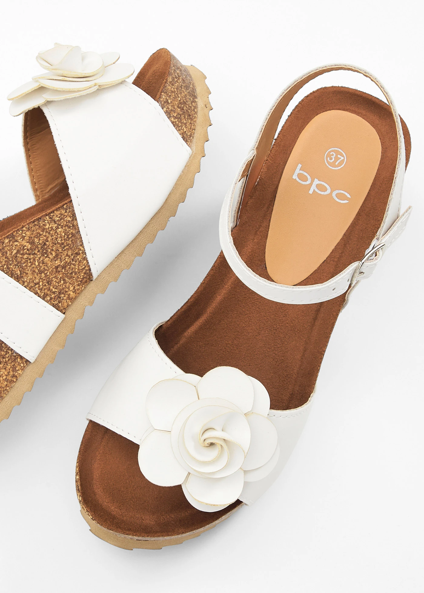 Sandaletten met sleehak en bloem • wit • bonprix online shop