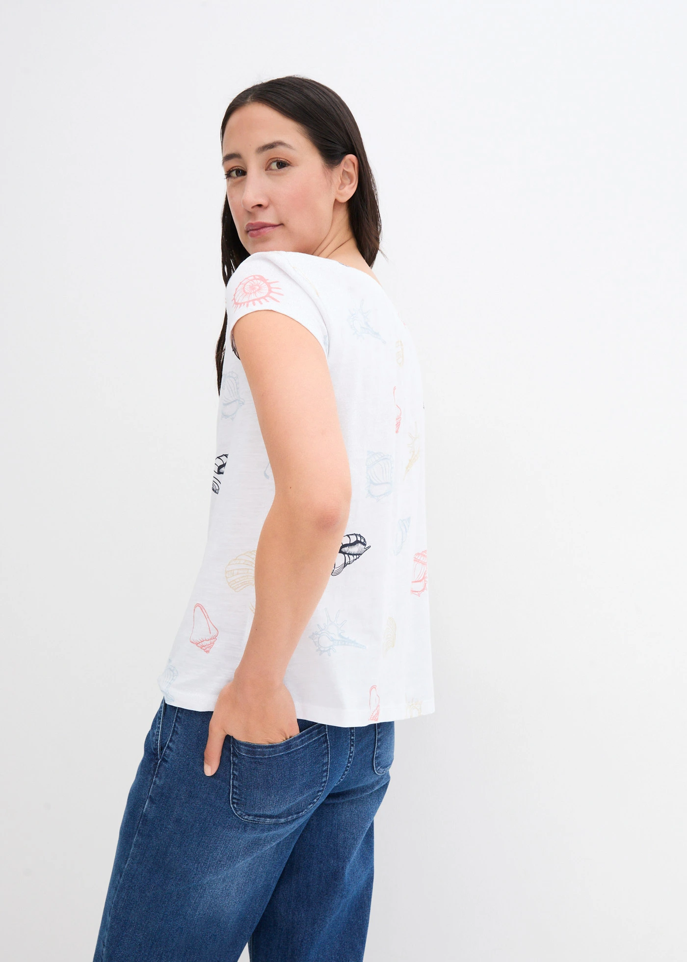 T-shirt z okrągłym dekoltem i nadrukiem, z bawełny organicznej • biały z nadrukiem • sklep bonprix