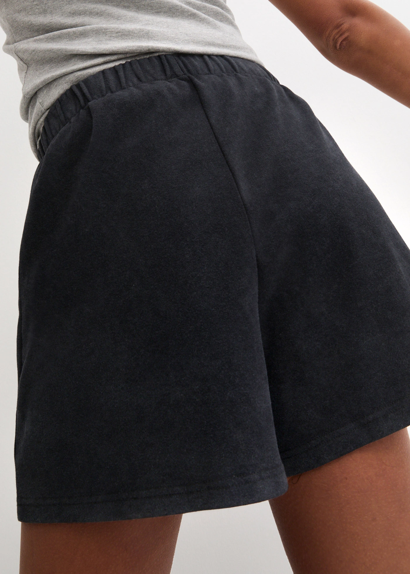 Nadrágszoknya tiszta bio-pamutból • fekete • bonprix áruház