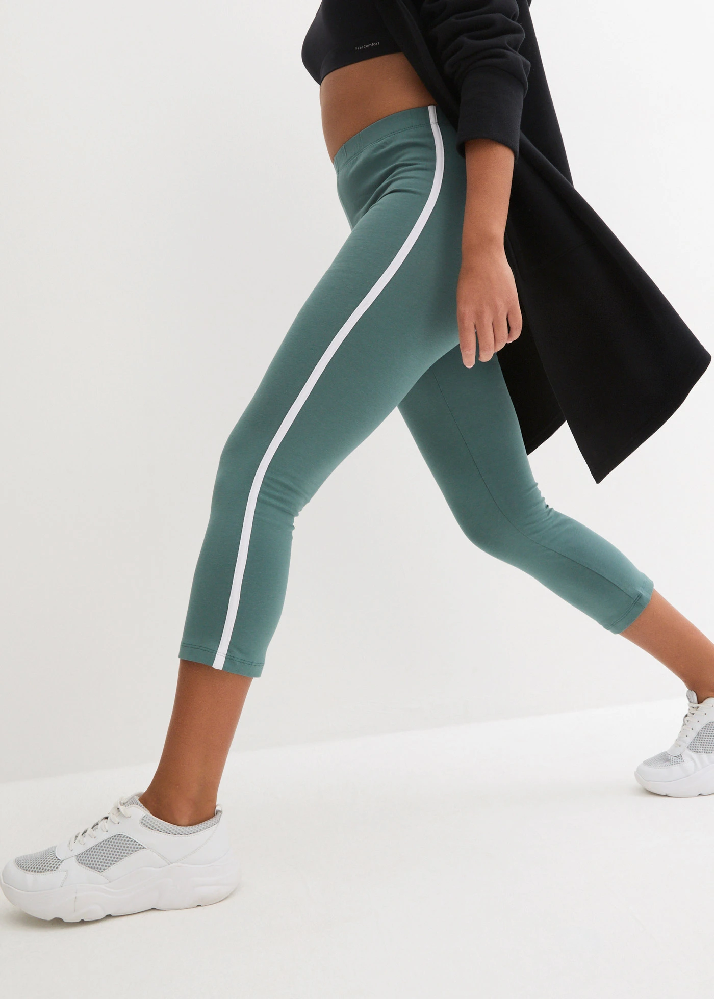 Legging de sport, longueur 3/4 • gris vert • Boutique bonprix