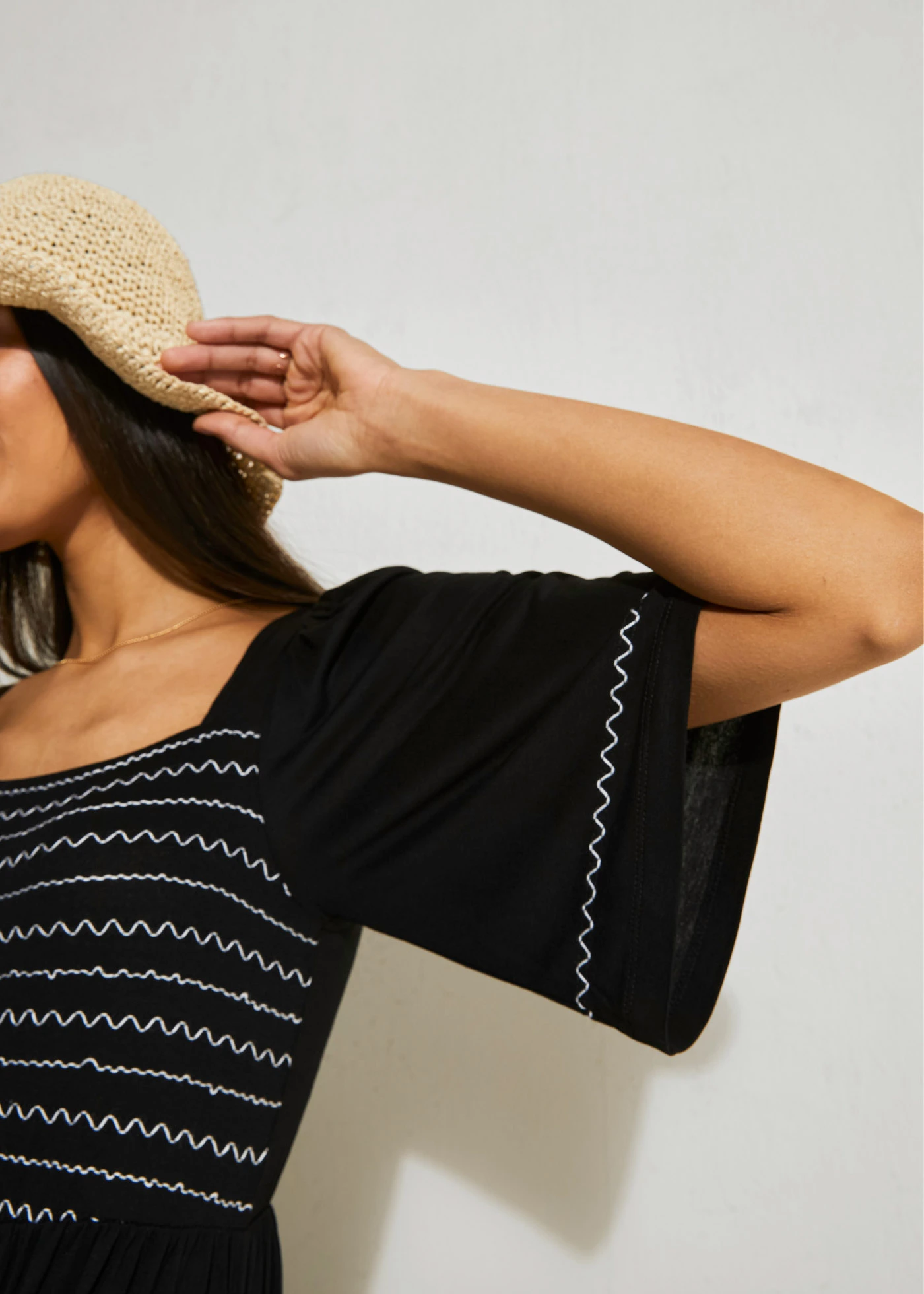 Robe longue et fluide en viscose extensible • noir • Boutique bonprix