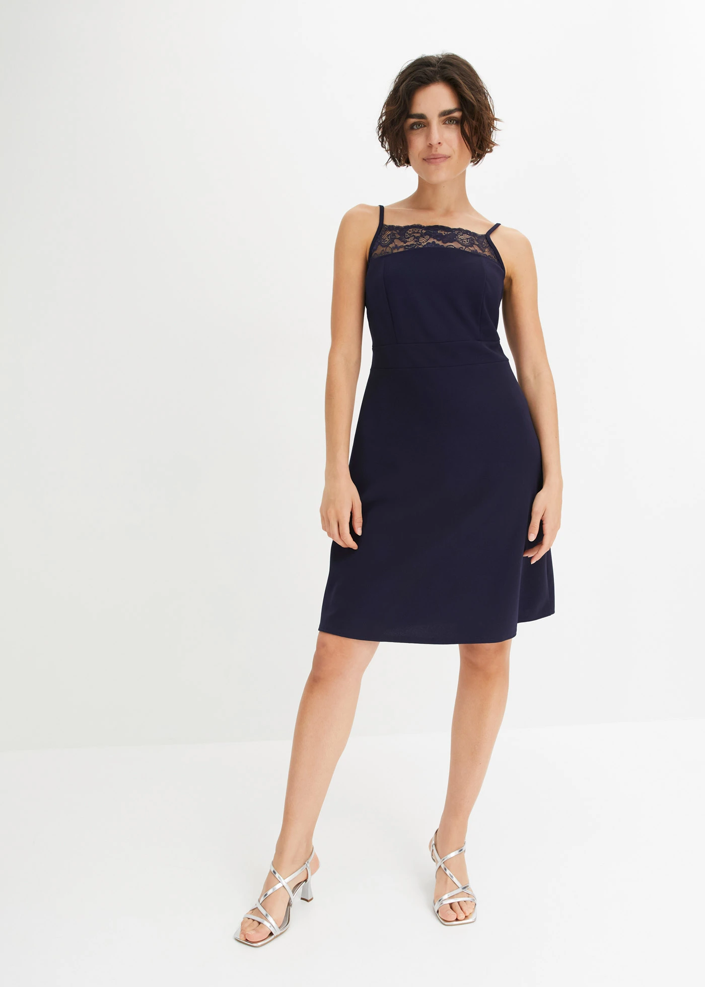 Jurk met kant • donkerblauw • bonprix online shop