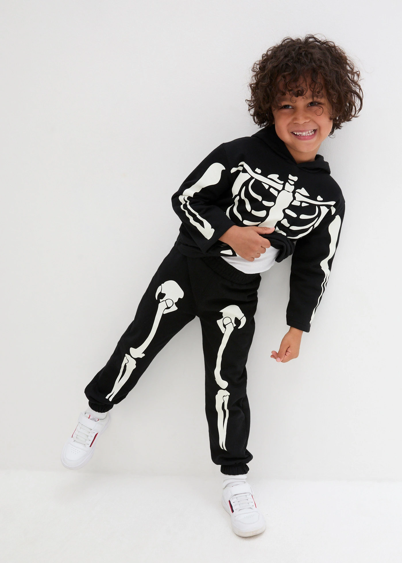 Kinderen joggingbroek • zwart • bonprix online shop