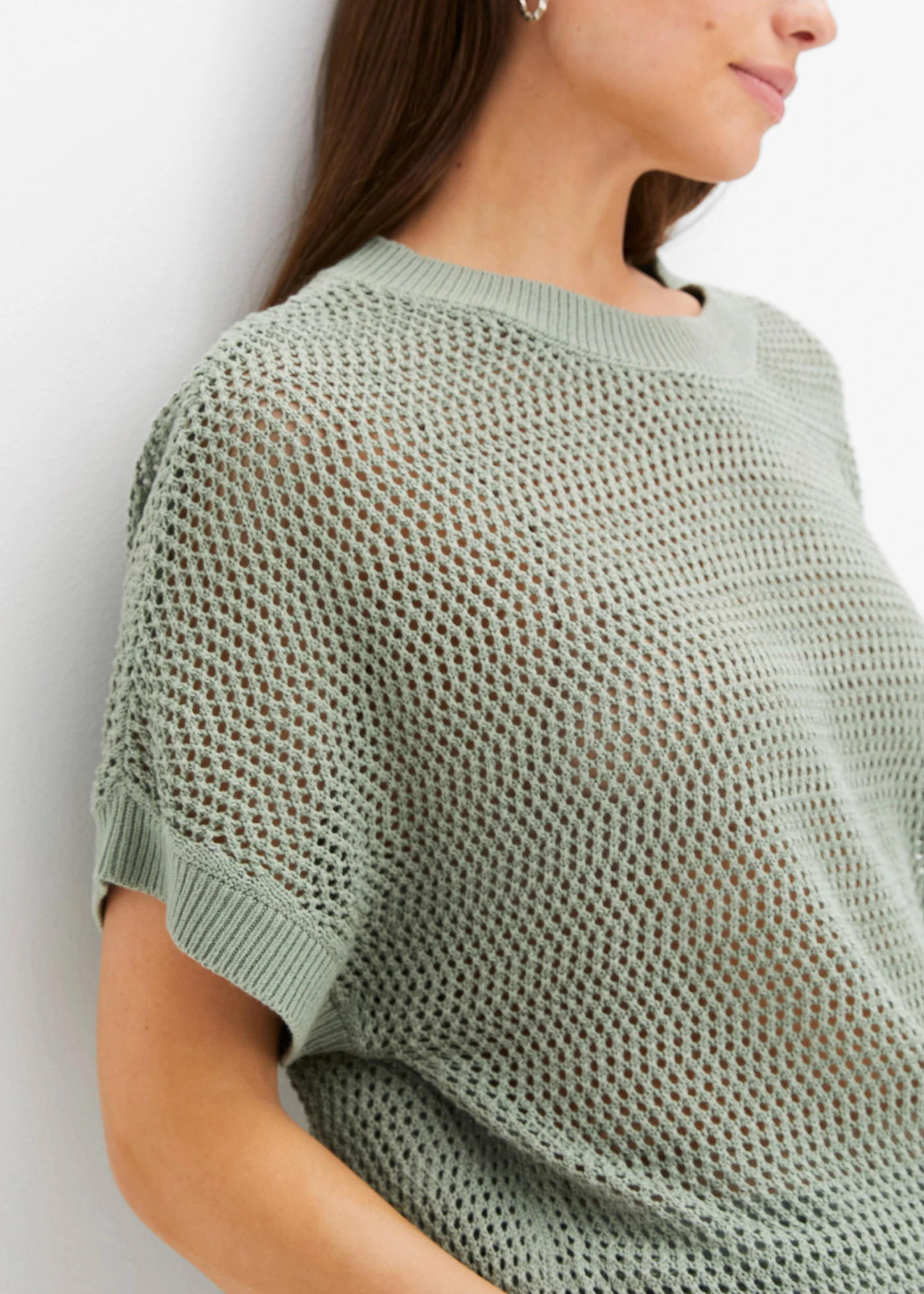 Oversized svetr • kouřově zelená • bonprix obchod