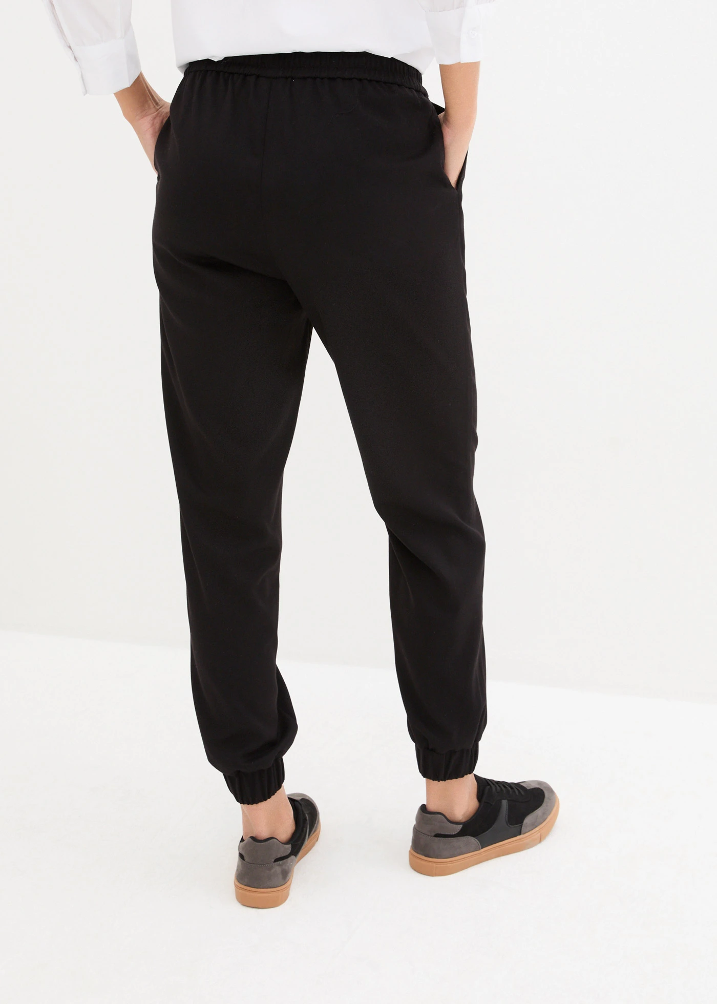 Broek met elastische band en strikkoordjes • zwart • bonprix online shop