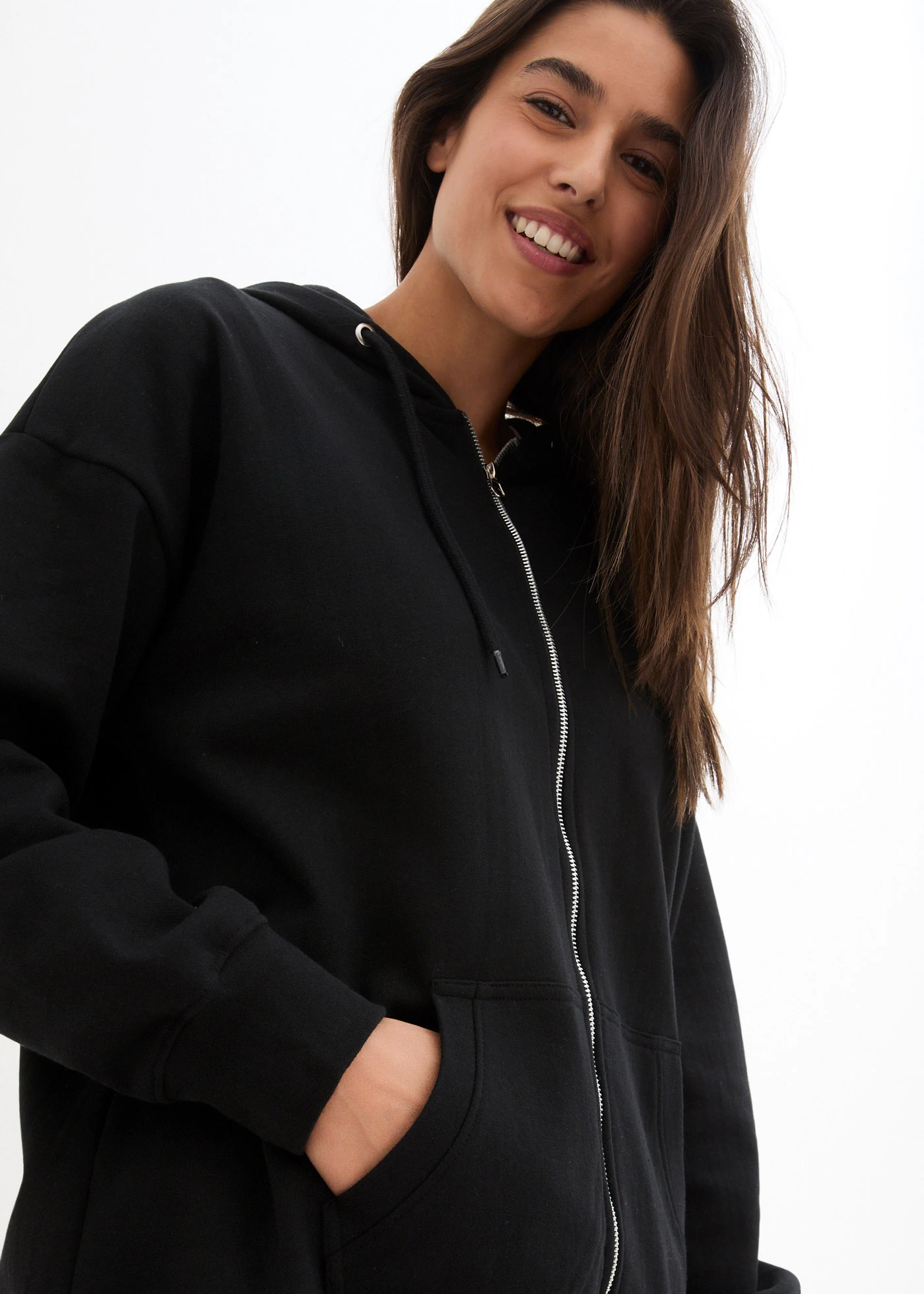 Sweatvest met capuchon • zwart • bonprix online shop