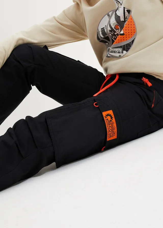 Pantalon garçon à taille élastiquée et poches cargo, Regular Fit • noir • product-page.page-title-suffix