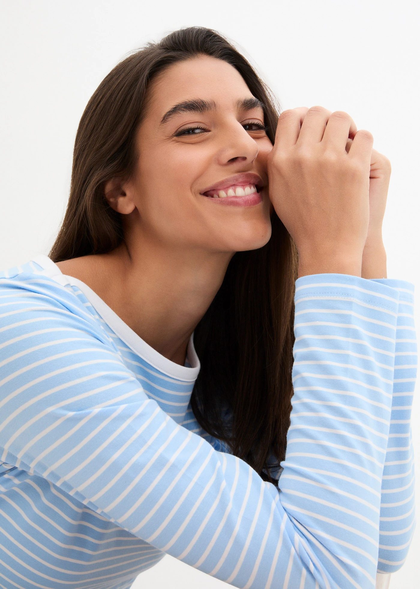 Pruhované triko s dlouhým rukávem a lodičkovým výstřihem • světle modrá/bílá s proužky • bonprix obchod