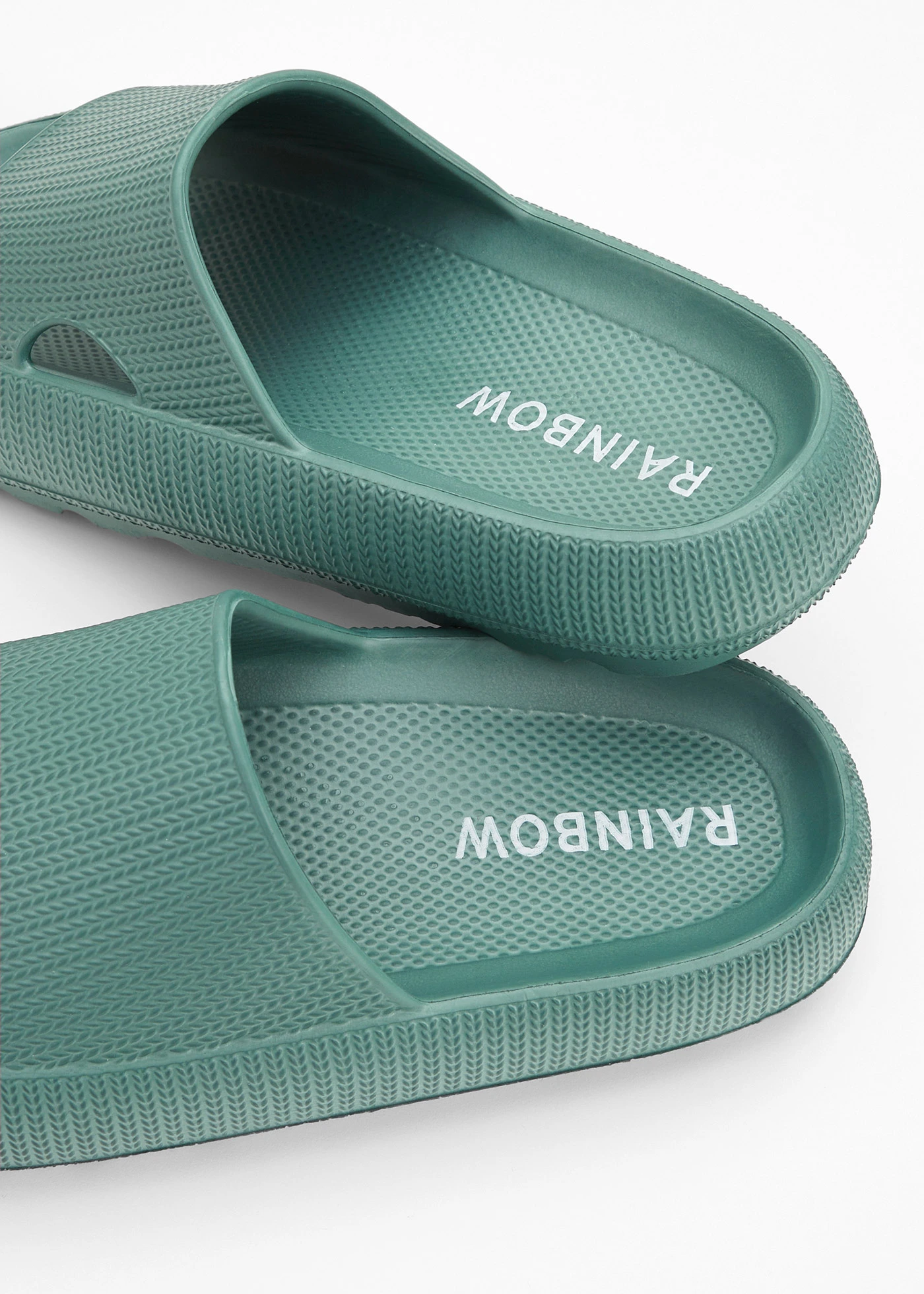 Mules à semelle légère • vert foncé • Boutique bonprix