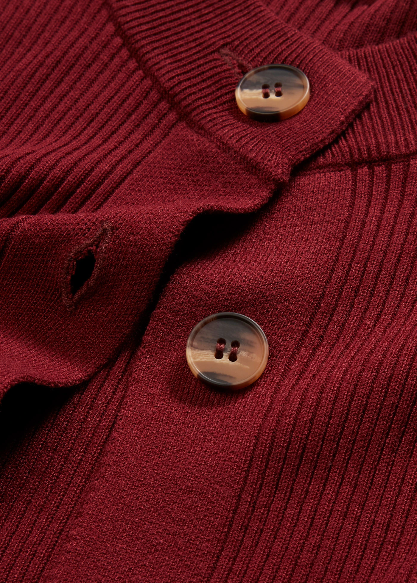 Žebrovaný pletený kabátek • rubínově červená • bonprix obchod