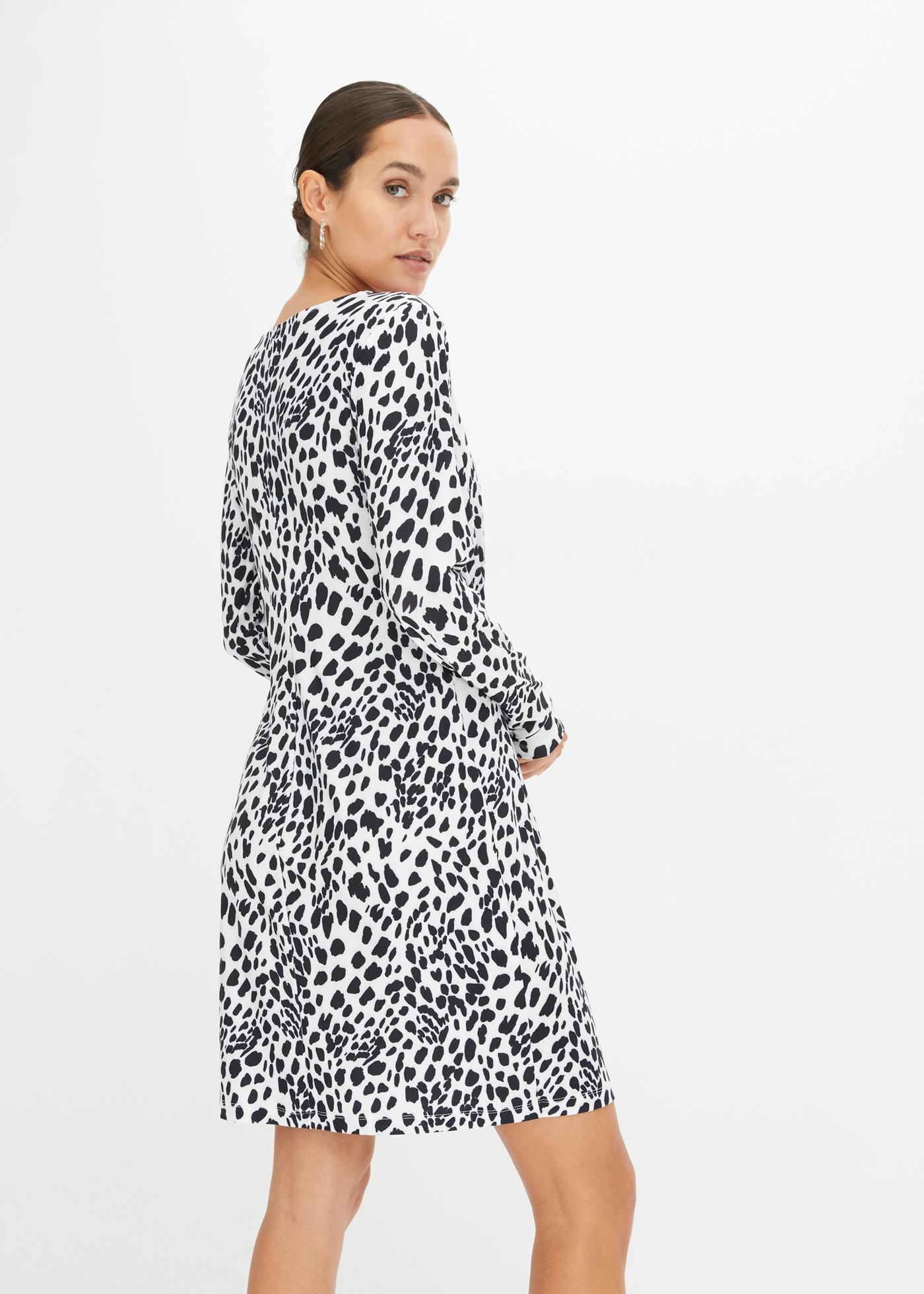 Jurk met knoopdetail • wit-zwart denim gedessineerd • bonprix online shop