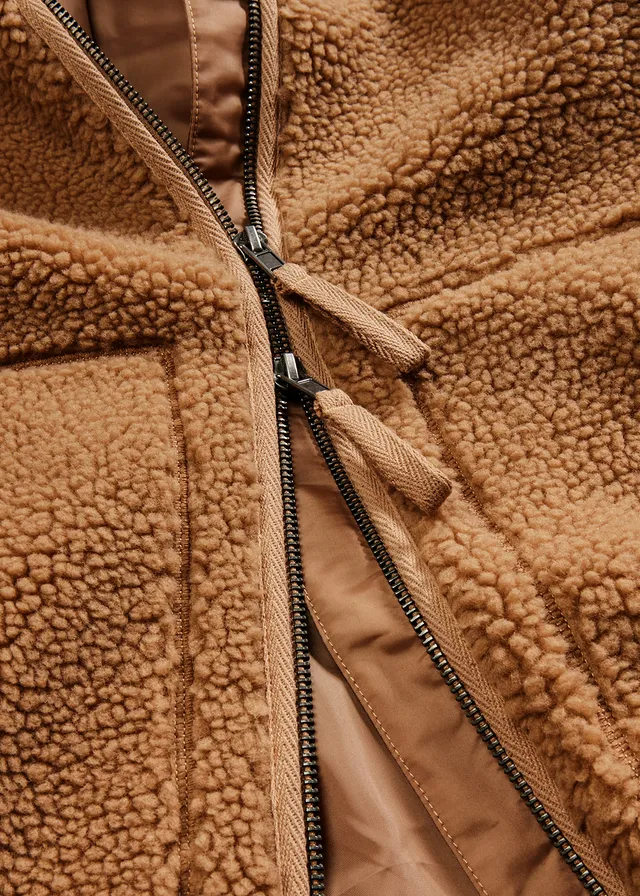 Gevoerde teddy fleece jas • camel • product-page.page-title-suffix