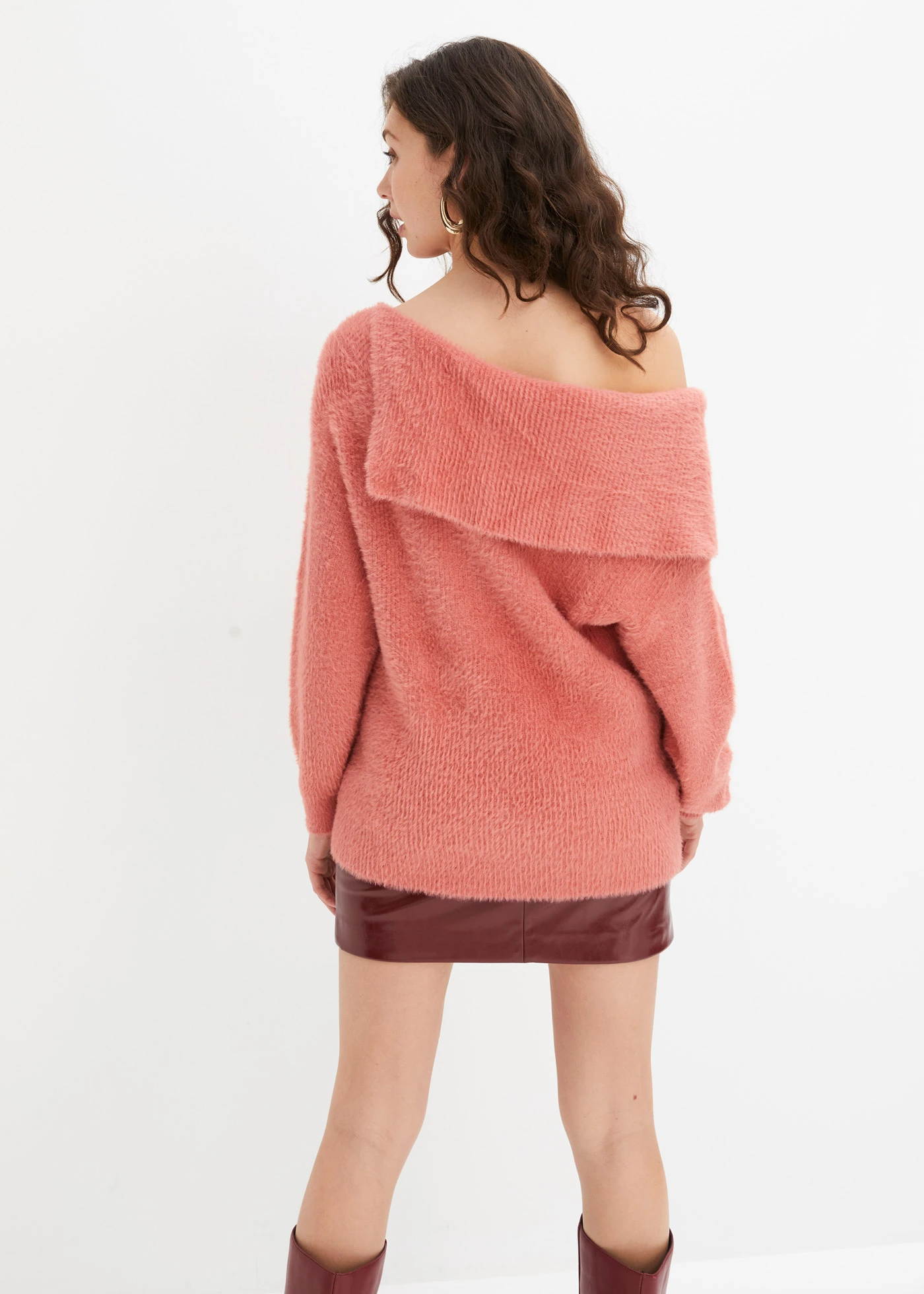 Pulover asimetric pe un umăr • roz-rabarbăr • magazin bonprix