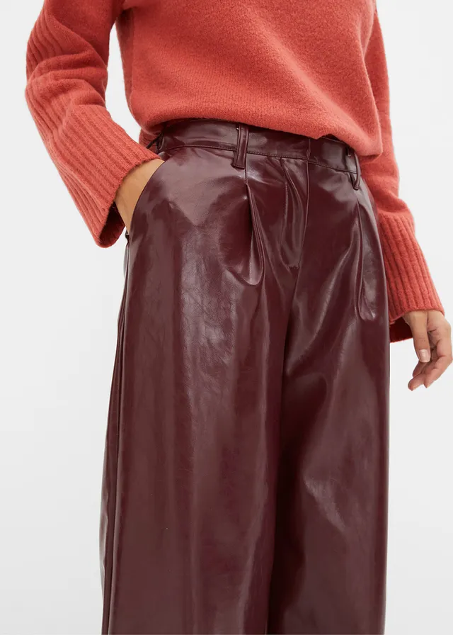 Imitatieleren broek met high waist • robijnrood • product-page.page-title-suffix