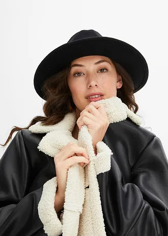 Płaszcz z imitacji skóry • czarno-kremowy • sklep bonprix