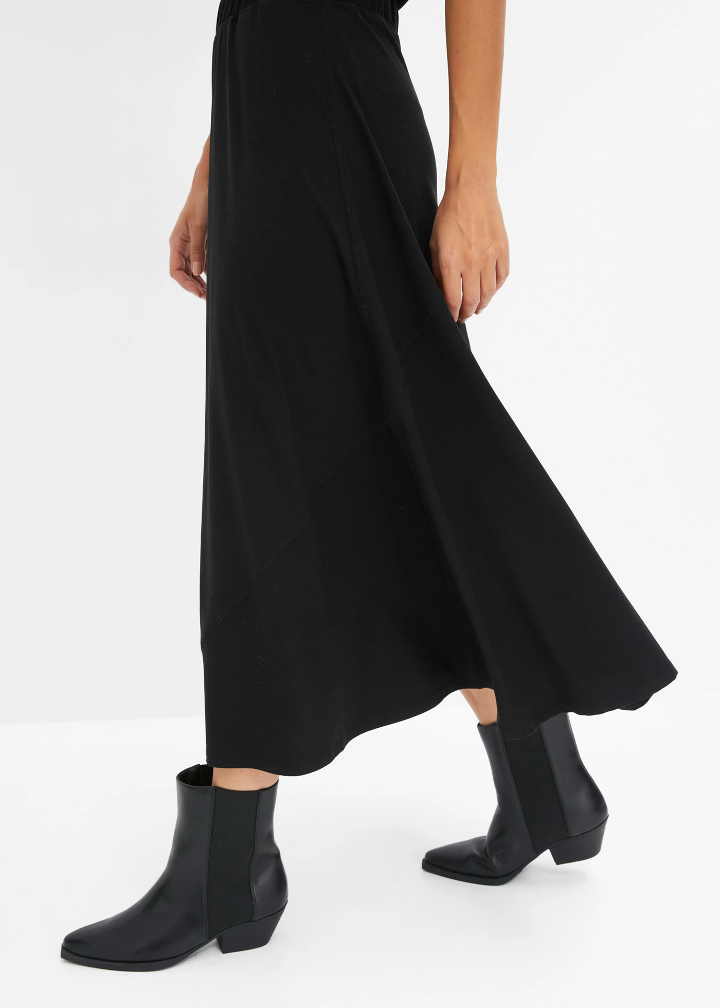 Jupe évasée en jersey • noir • Boutique bonprix