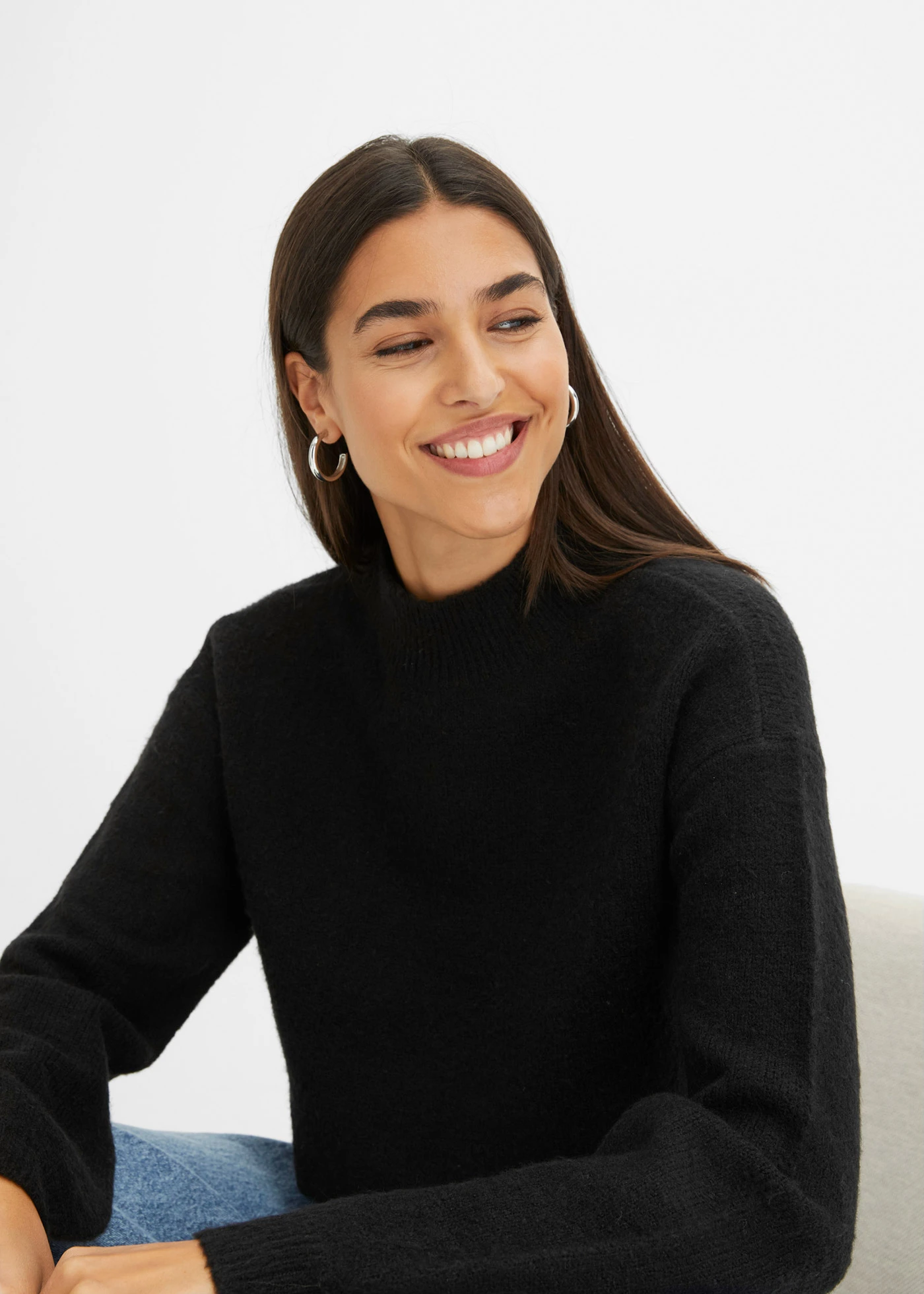 Krátký svetr • černá • bonprix obchod