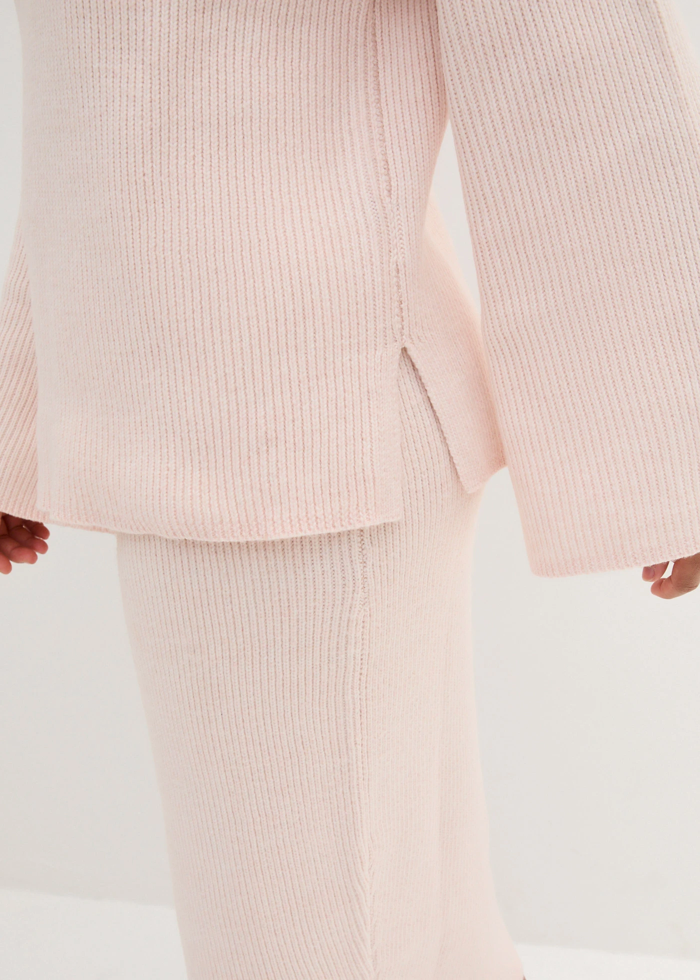 Boxy svetr z žebrované pleteniny • světle růžovo-přírodní bílý melír • bonprix obchod