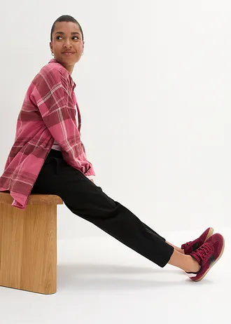 Twilové kalhoty ve střihu Barrel s dopředu posazenými švy a pohodlným pasem High Waist • černá • bonprix obchod