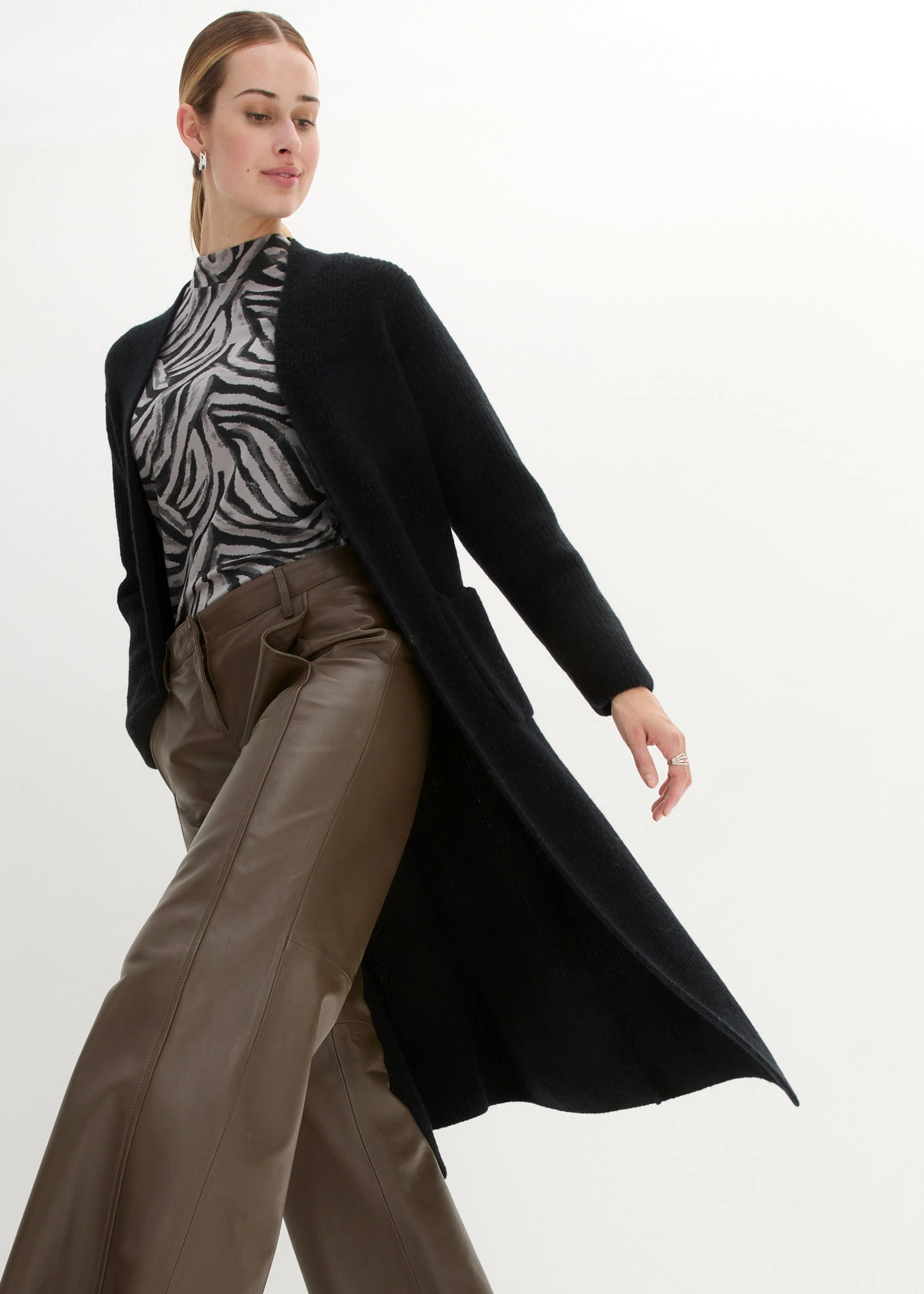 Pletený kabát s alpakou • černá • bonprix obchod