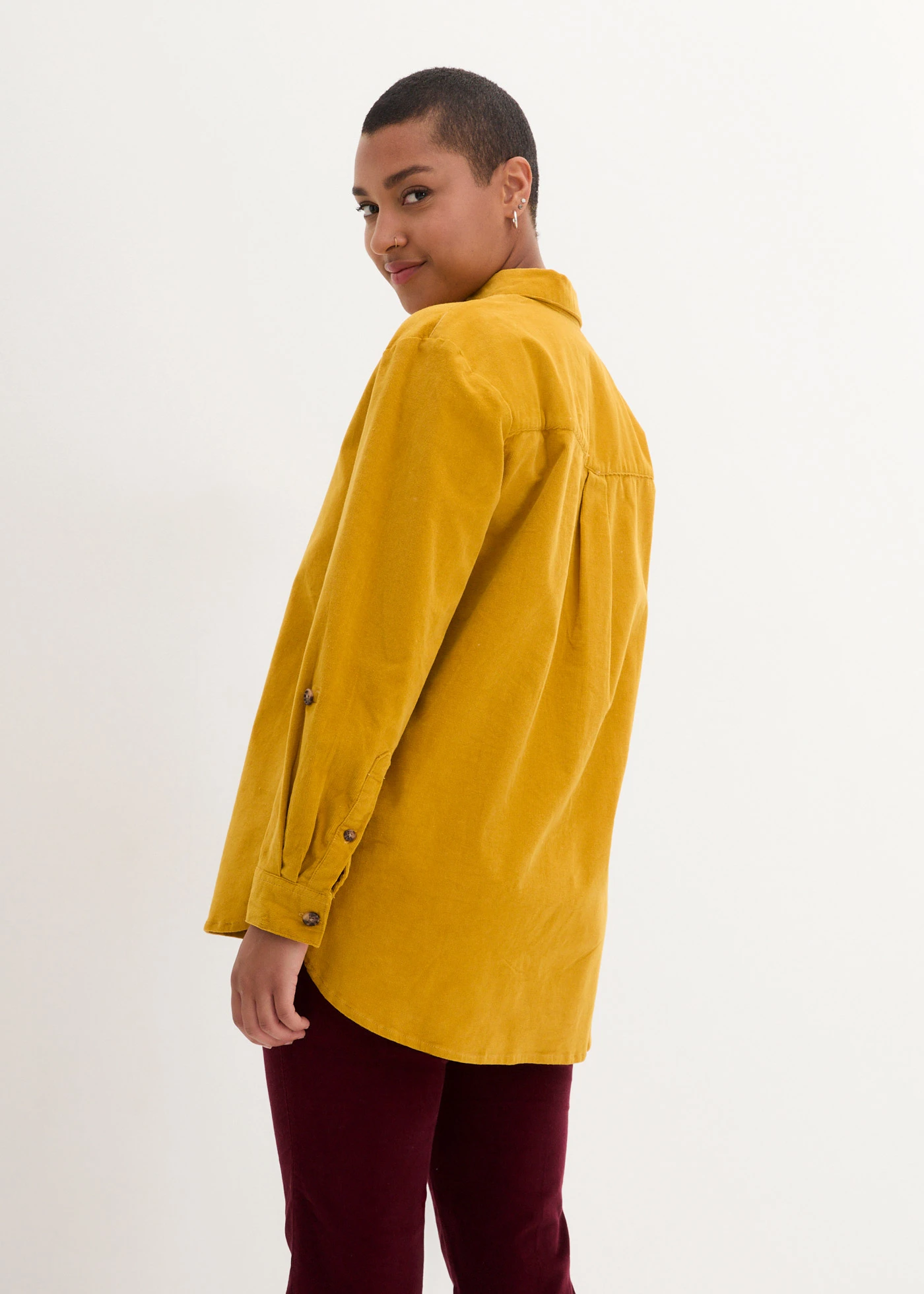 Cămașă raiată cu crăpături laterale • ocru-auriu • magazin bonprix