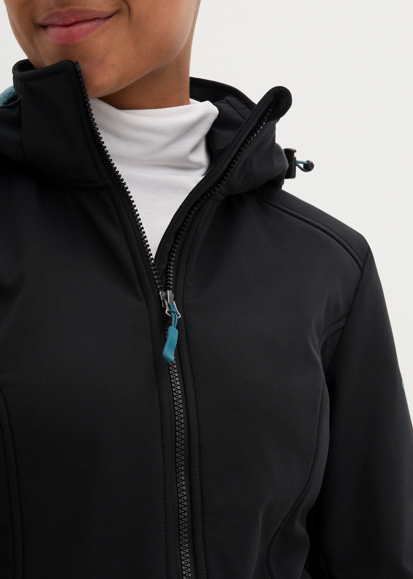 Parka déperlante en softshell avec doublure polaire douillette • noir • Boutique bonprix