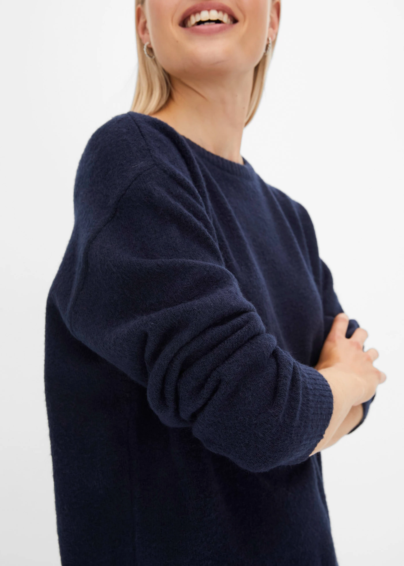 Oversized svetr • tmavě modrá • bonprix obchod