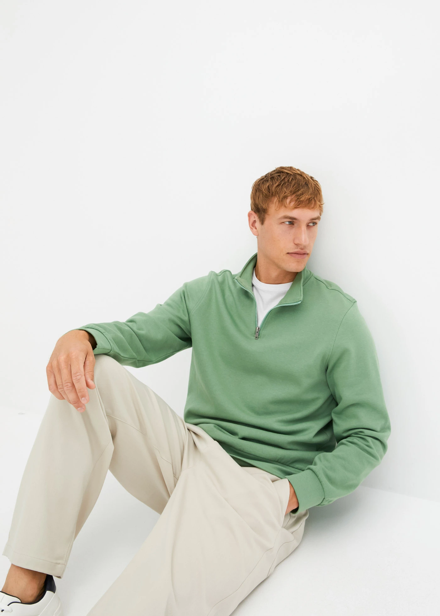 Sweater met troyer kraag • pijnboomgroen • bonprix online shop