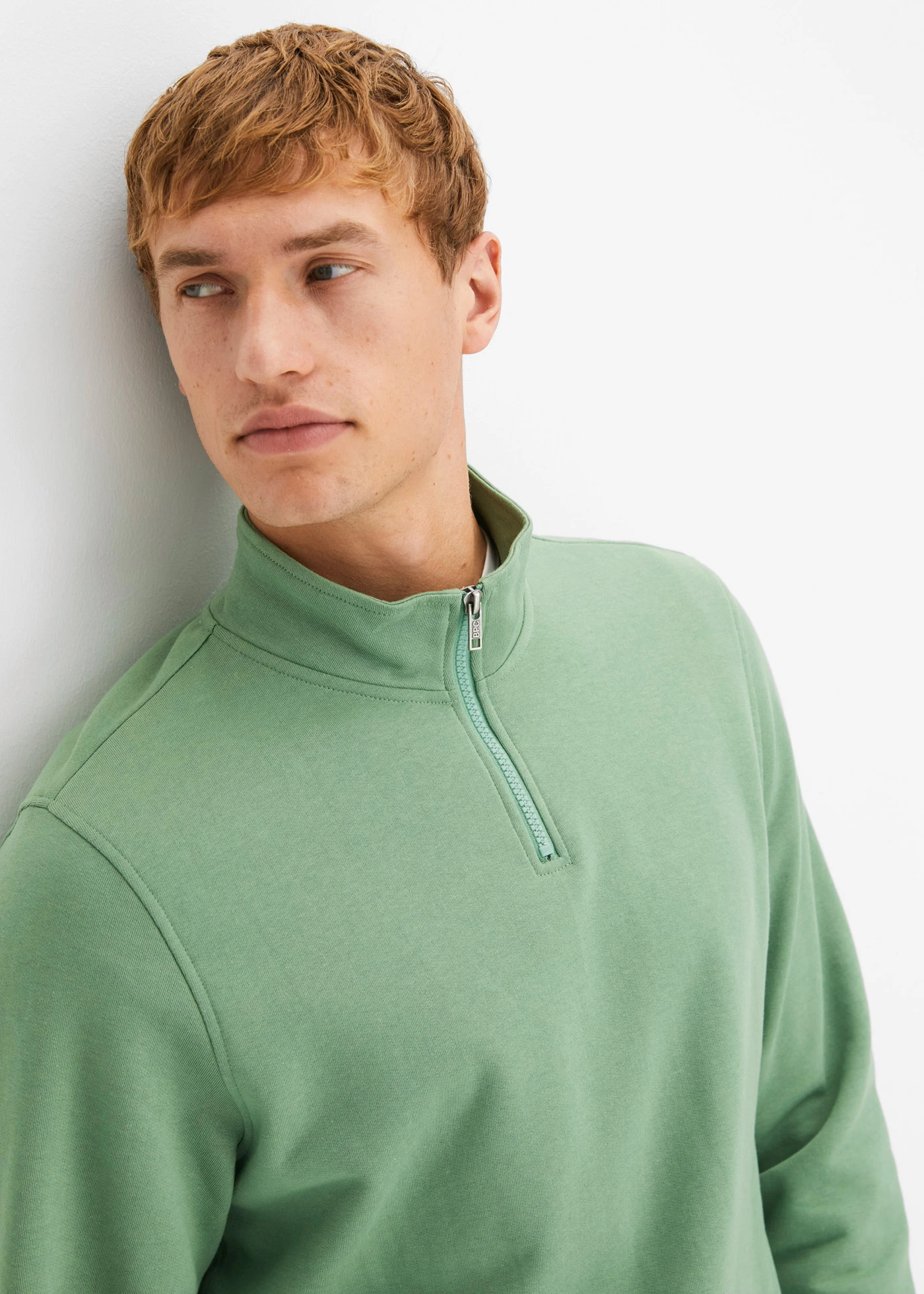 Sweater met troyer kraag • pijnboomgroen • bonprix online shop