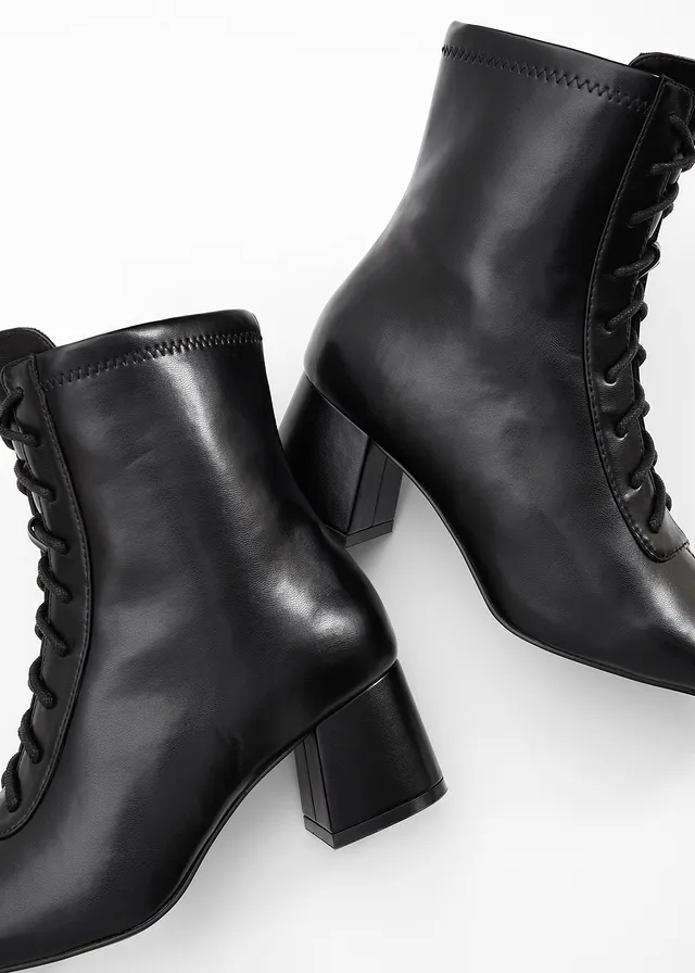 Bottines à lacets et talon bloc • noir • product-page.page-title-suffix